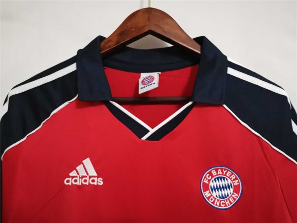 BAYERN MUNICH 1999/01 - HOME - Image 3