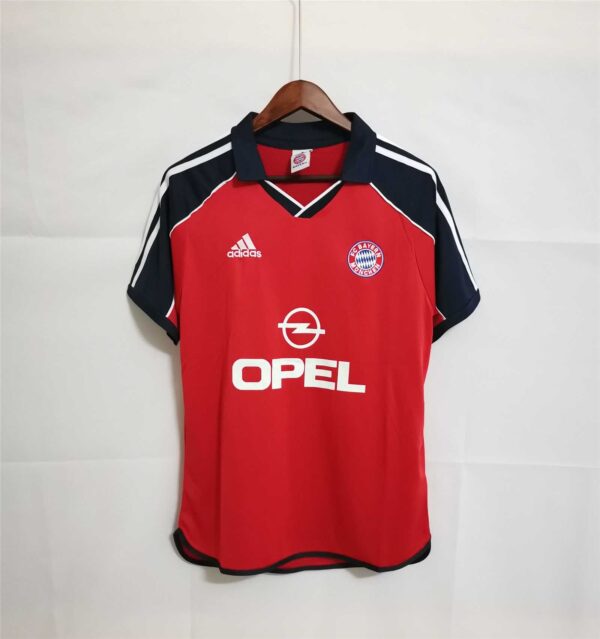 BAYERN MUNICH 1999/01 - HOME