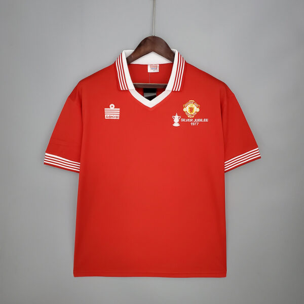 MAN.UNITED 1977 - HOME