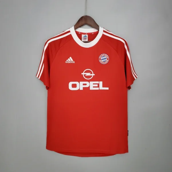 BAYERN MUNICH 2000/02 - HOME