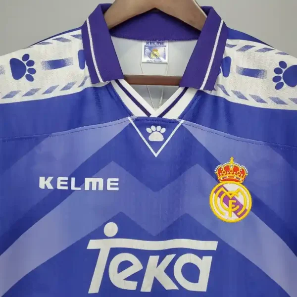 REAL MADRID 1996/97 - AWAY - Image 4