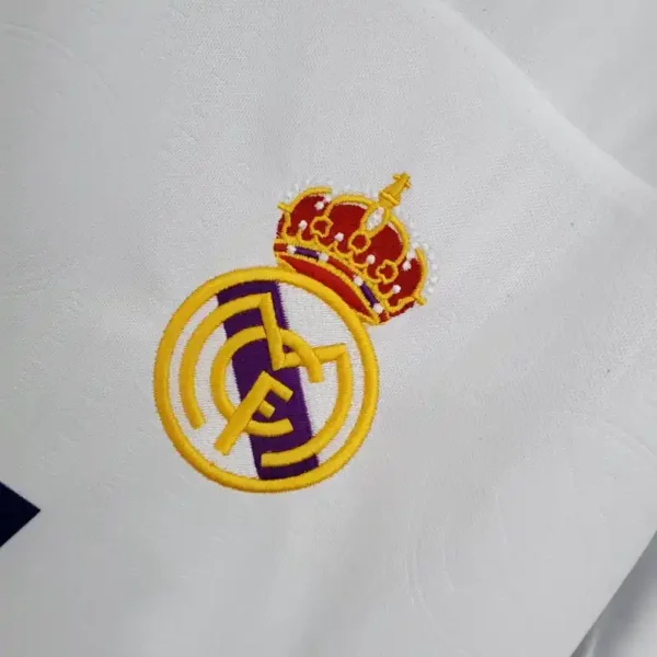 REAL MADRID 1996/97 - HOME - Image 4